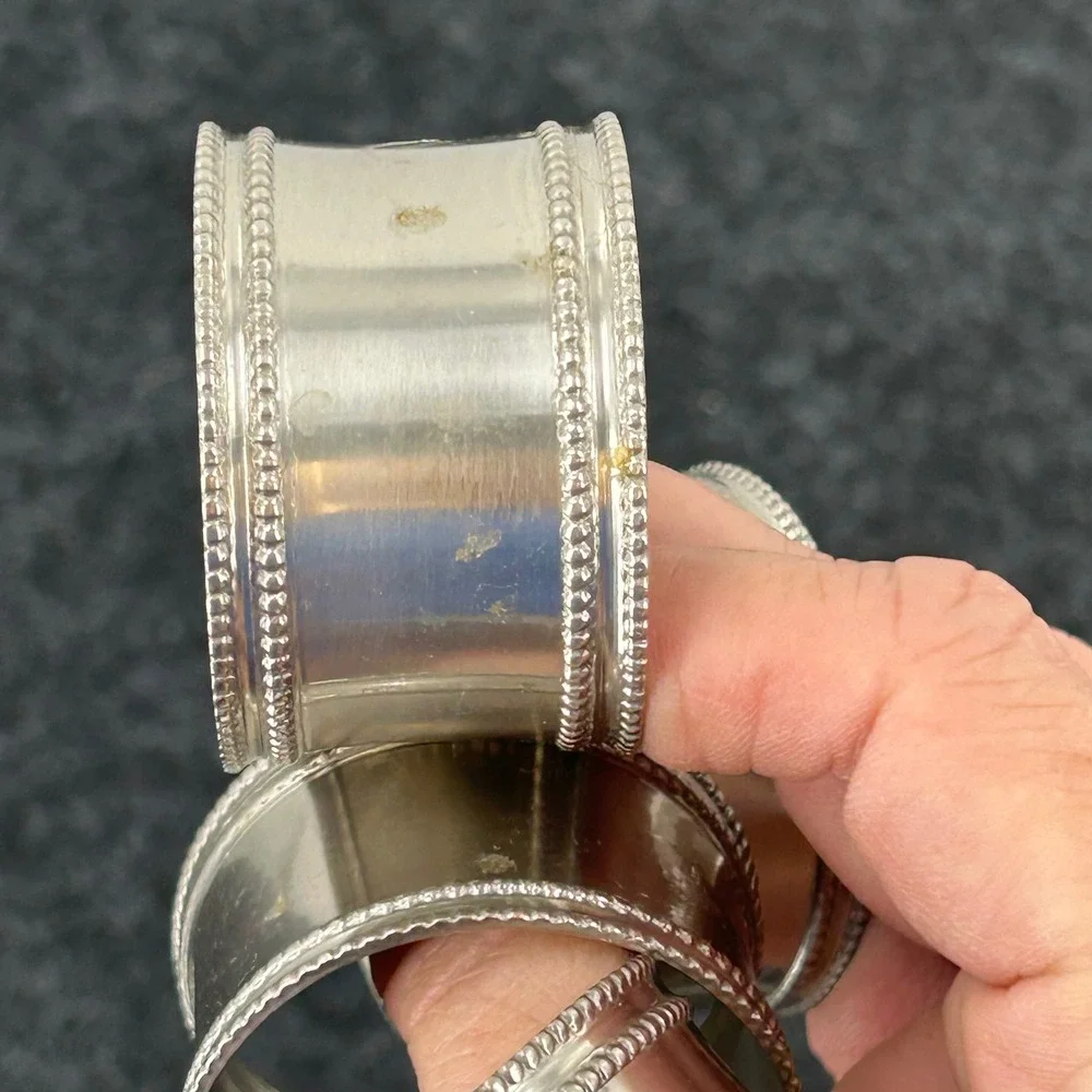 Silver Tone Beaded Rim Napkin Rings Set of 4 Vintage Style Table Decor